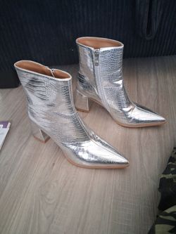 Silver oh my toe chunky hill , all occasion boots