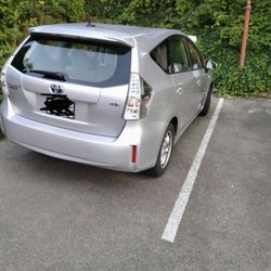For Sale: 2013 Toyota Prius V Trim 3 Wagon – Hybrid, Clean Title