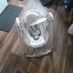 Ingenuity ConvertMe 2-in-1 Compact Portable Baby Swing 2 Infant Seat

