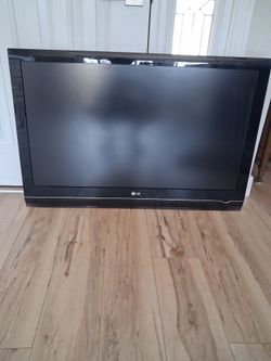 LG TV 42in