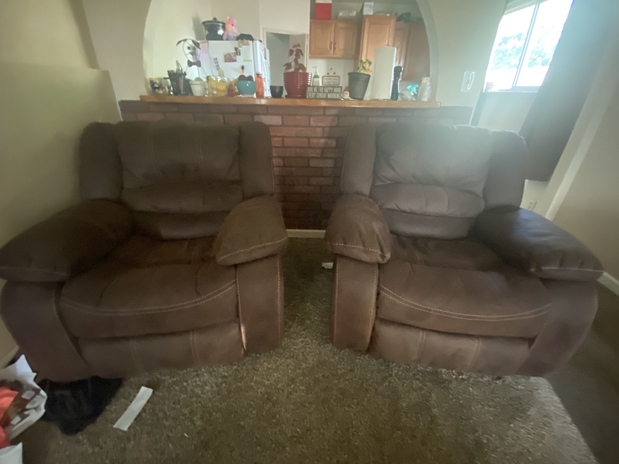 Like New Recliner chairs