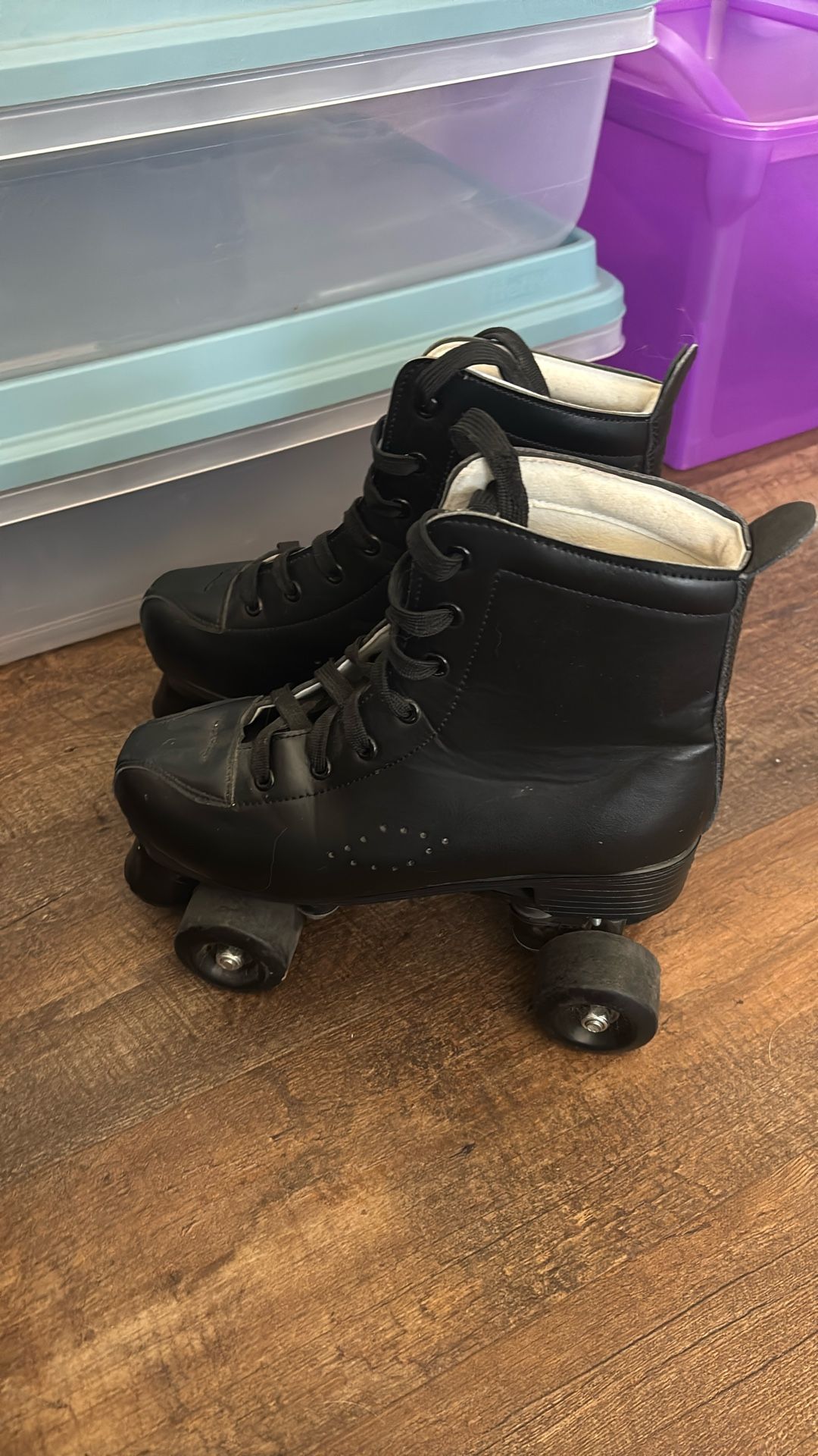 women’s roller skates size 9