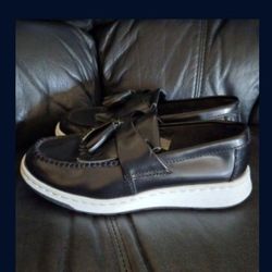 Dr,Martens Shoes Soft Wair Comfort for adults,Women's 7,Men's 6