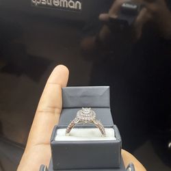 14K White Gold Engagement Ring