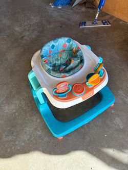 Safety 1st Walker