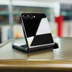 Samsung Z Flip 5