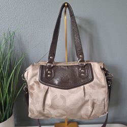 Vintage 2000's Coach Phoebe Beige and Brown Signature Shoulder Bag