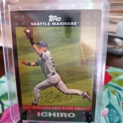 Ichiro Suzuki 07 Topps Rawlings Gold Glove Winner Card 