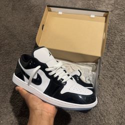 Black And White Retro Jordan 1 Low Size 12 Men