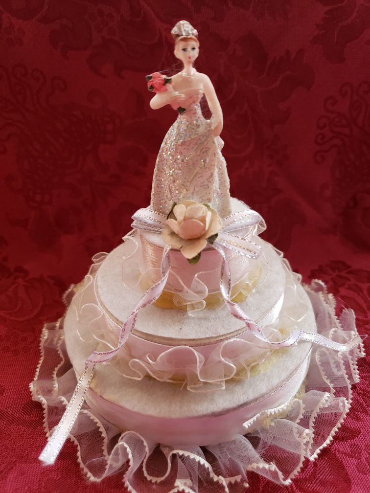 Cake topper for Quinceanera