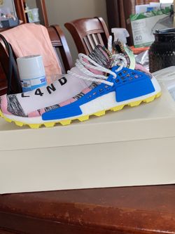 Pharrell human race nmd brand new