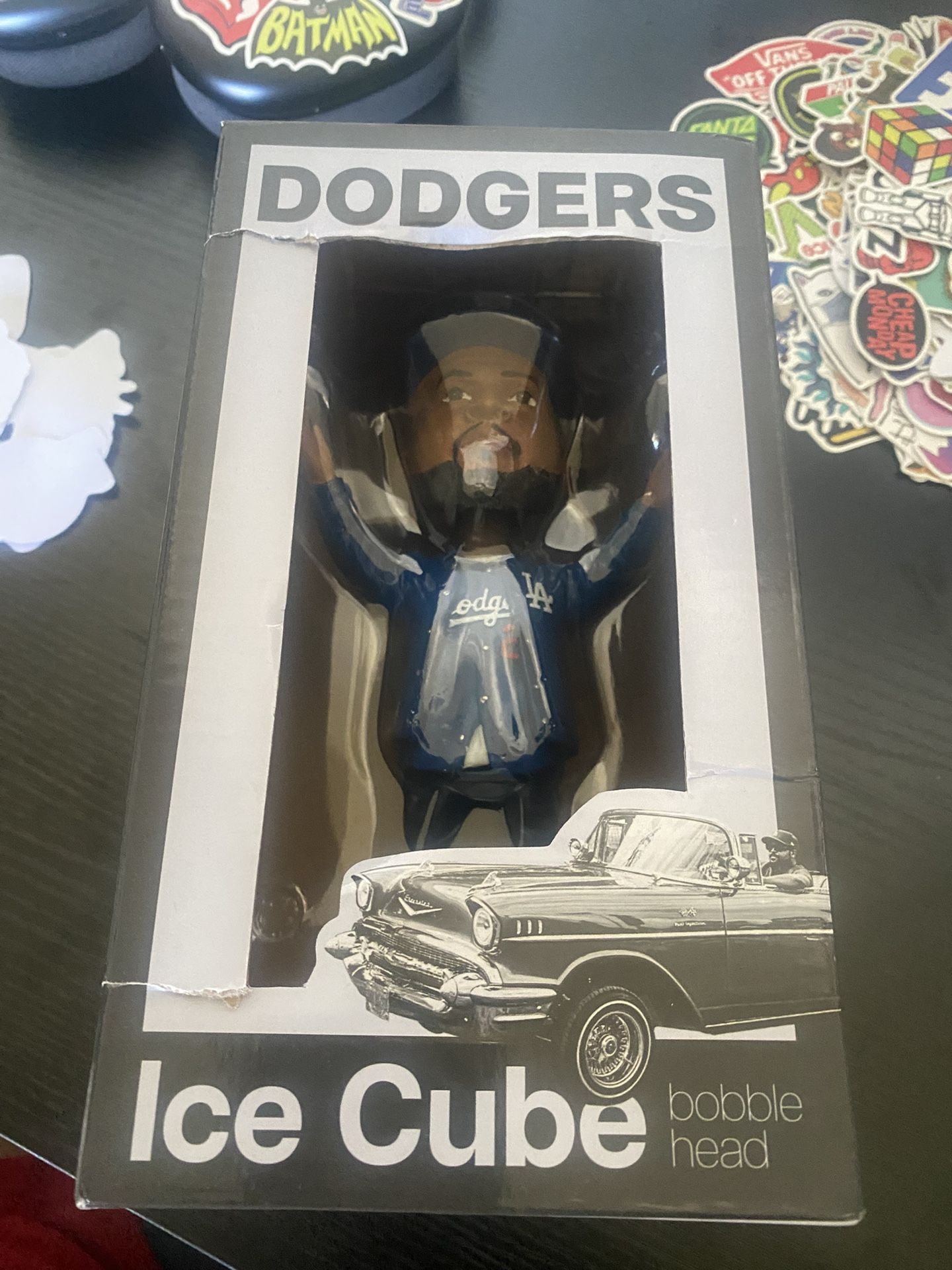 ice cube bobble head