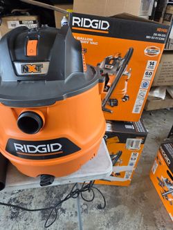 RIDGID 14 Gal. 6.0 Peak HP NXT Shop Vacuum Wet Dry Vac with Fine Dust Filter. In Excellent Condition!! Retails $145 with Taxes!