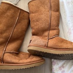 Ugg Boots :Size 7W