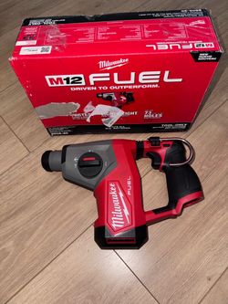 Milwaukee M12 FUEL 5/8 in. SDS-Plus Rotary Hammer Drill