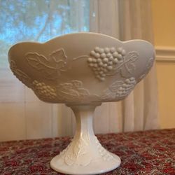 Vintage Milk Glass Harvest Grape Pedestal Bowl