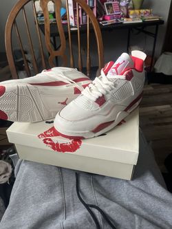 Jordan 4 Retro