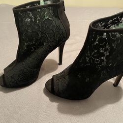 Kohls Women’s Black Lace High Heel Zipper Back Shoes Size 9M