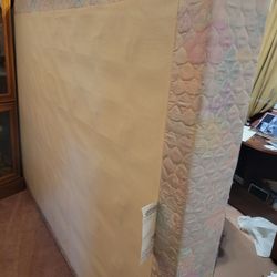 Box Spring 