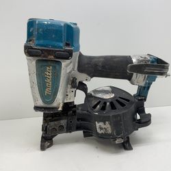 Makita Coil Nailer 195389