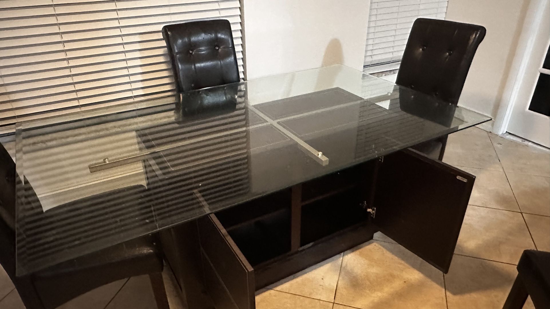 dining table with 4 chairs