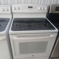 Stove GE . PRICE INCLUDING DELIVERY 