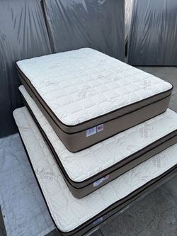 Queen Size Mattress Pillow Top 12"     new mattress in a plastic sealed.