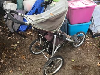 Jogging stroller lightweight used to be power washed only $15