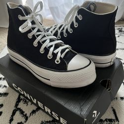 Women Converse Size 6.5