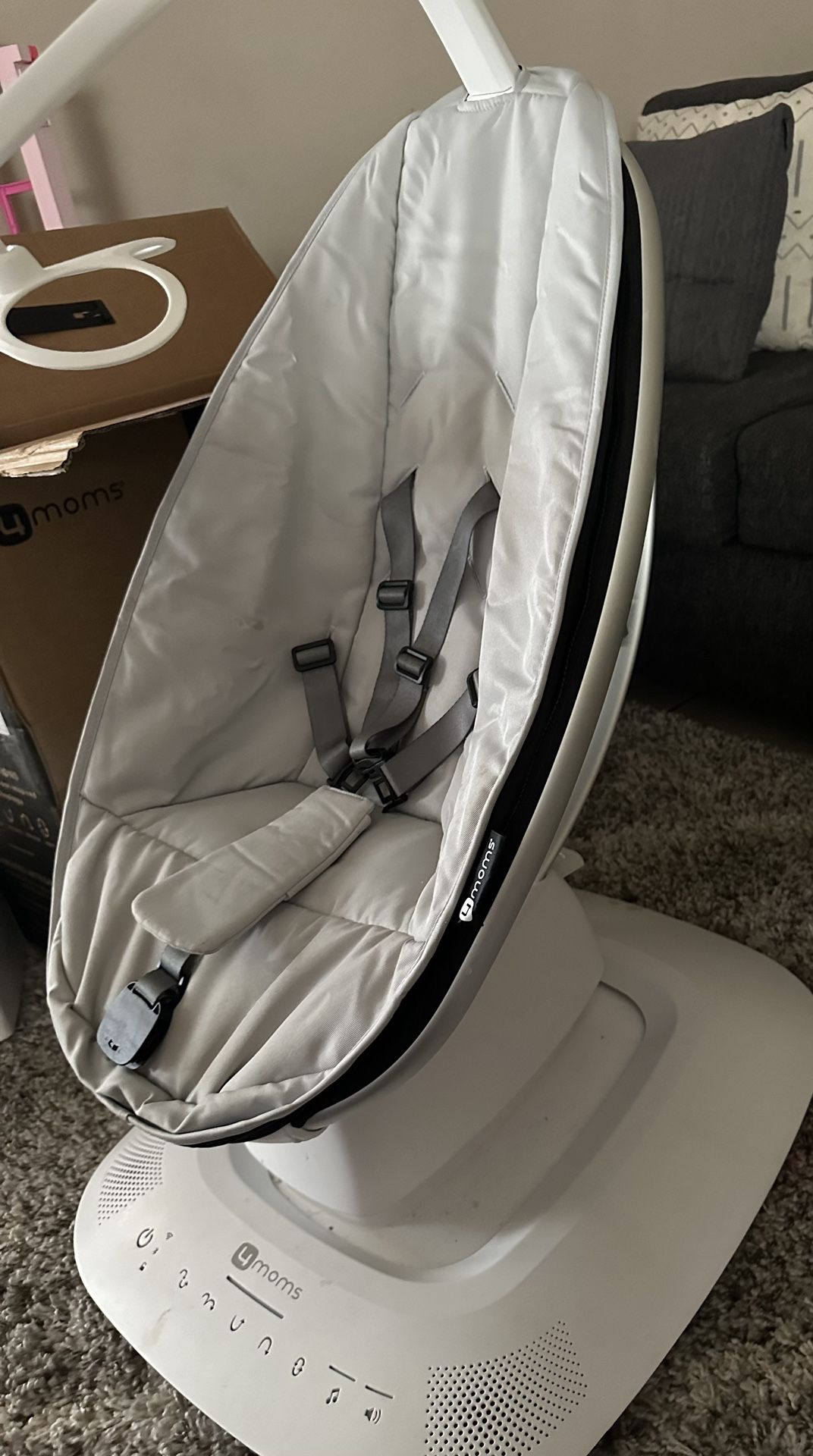 4moms MamaRoo Multi-Motion Baby Swing