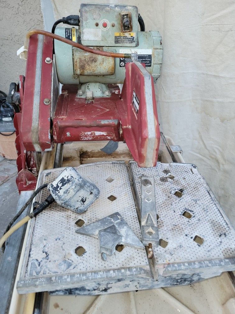 MK Wet Tiles Saw