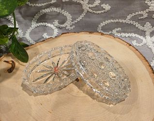 VINTAGE CRYSTAL JEWELRY BOX