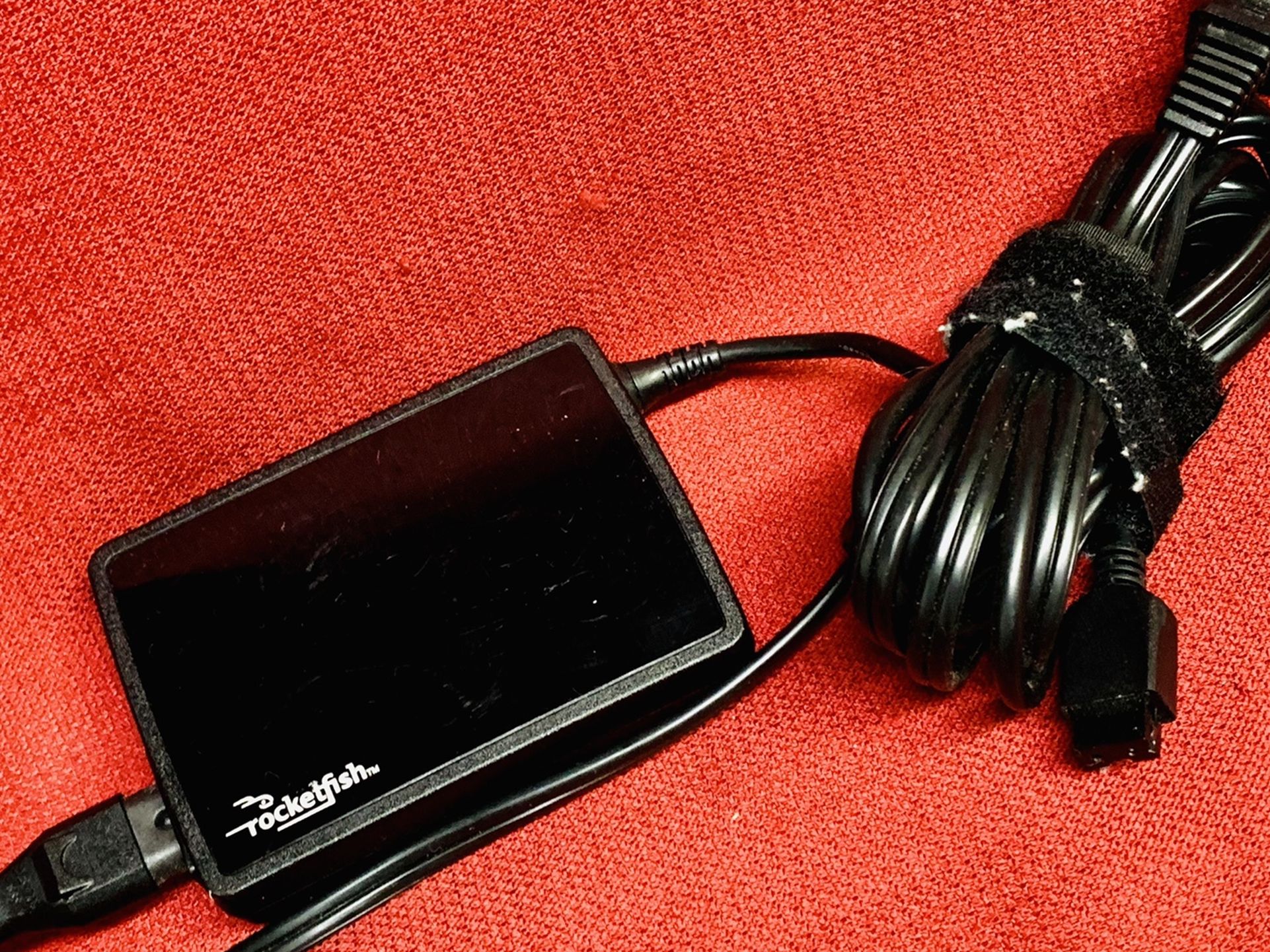 Rocketfish RF-AC9023 19V 4.74A 90W AC Power Adapter Charger