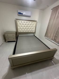 Juego de cuarto del dorado