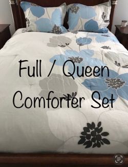 Full/ Queen reversible Comforter & 2 Pillow Covers