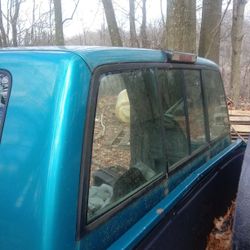Chevy pickup 88-98 windows