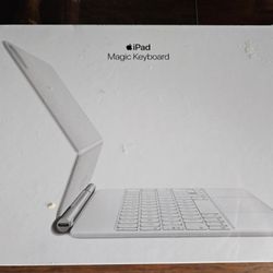 MAGIC KEYBOARD iPadAir 11 inch (M2) white