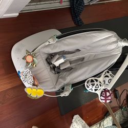 4 Moms Baby swing