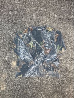 Realtree style camo long sleeve shirt Size L