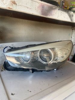 2011 bmw 535i front headlight
