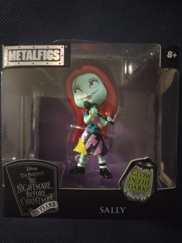 Metal Fig Nightmare Before Christmas Sally