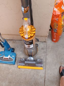 DYSON BALL MULTI FLOOR VACUUM