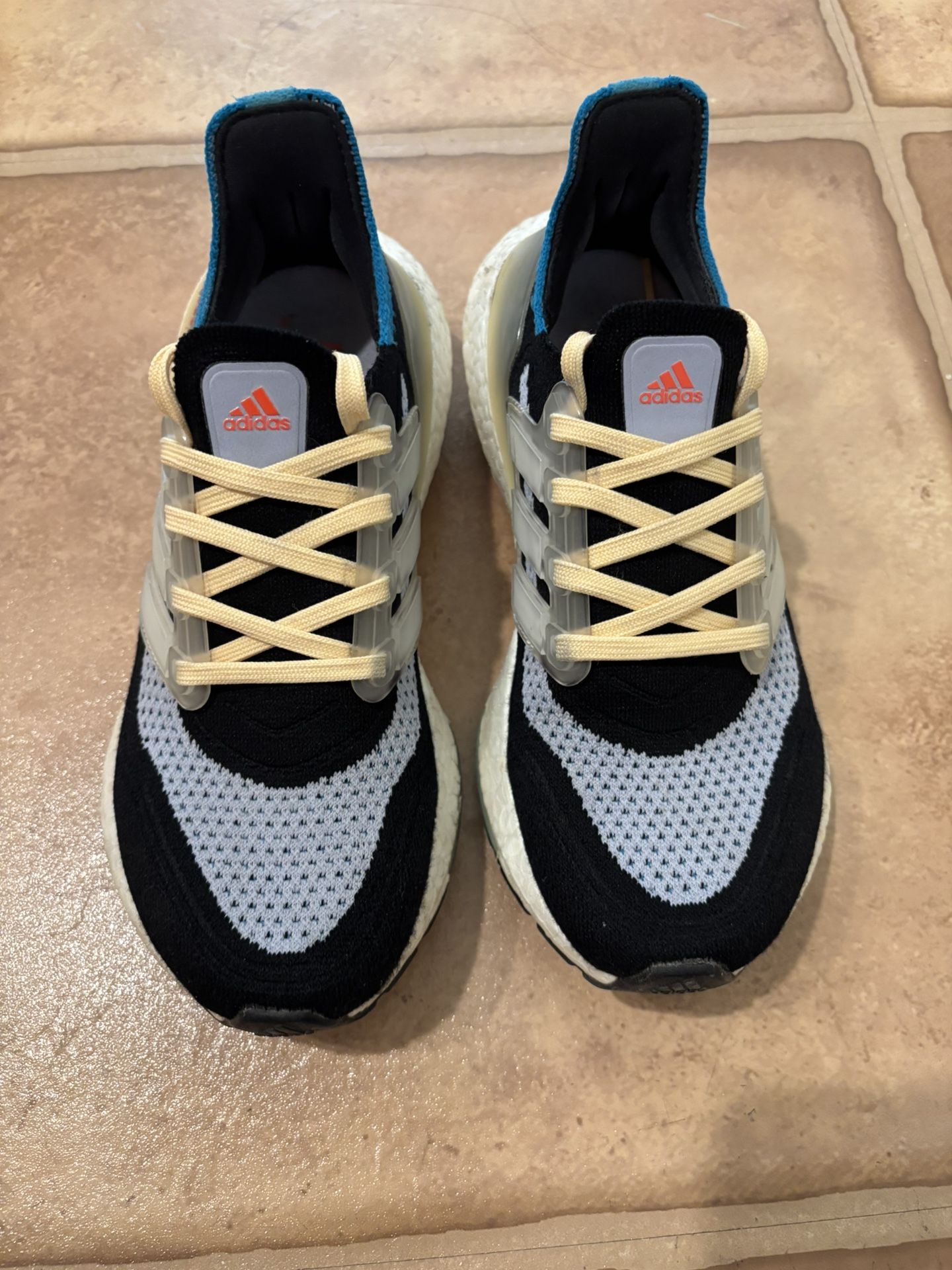 Adidas Ultraboost Women Size 5
