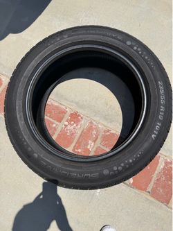 Tires 235/55/19 (2 Tires)