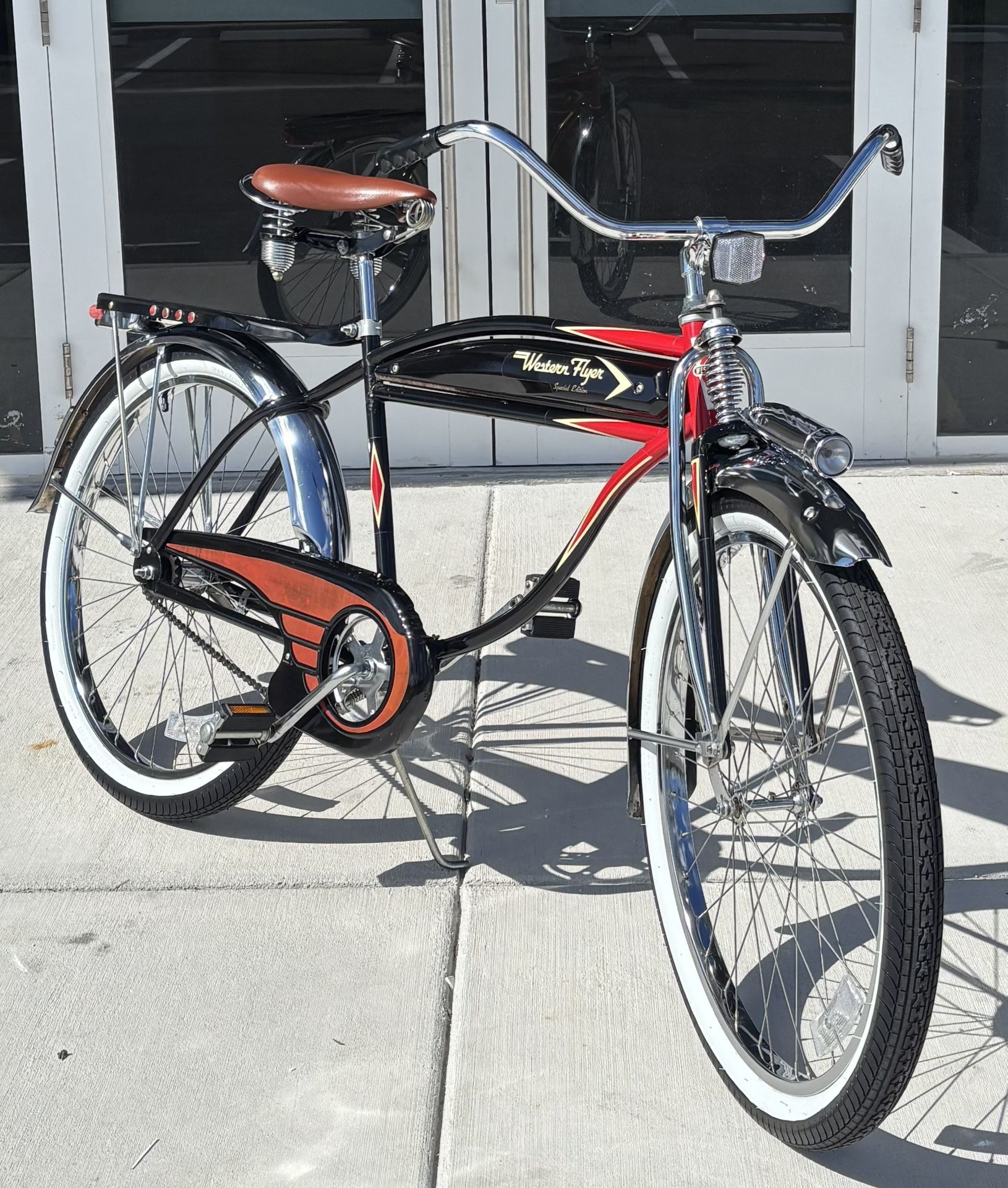 Western Flyer Special Edition Tank Bicycle W/Working Horn,Front
