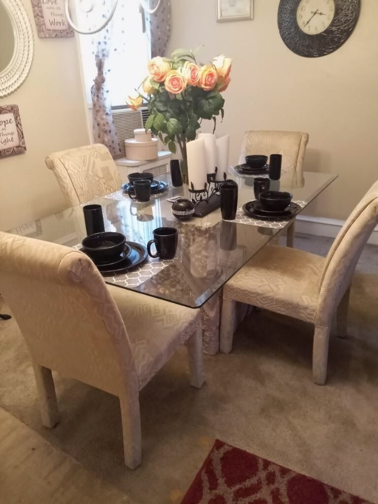 Dining Room Table With Chairs
