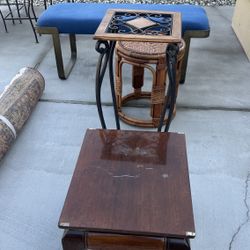 Set Of 3 Small Tables 
