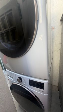 LG Front Load Washer & Dryer Set