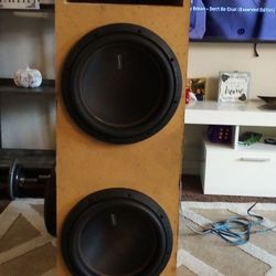 2 12" Memphis M6 Series Subs And Custom Built Box