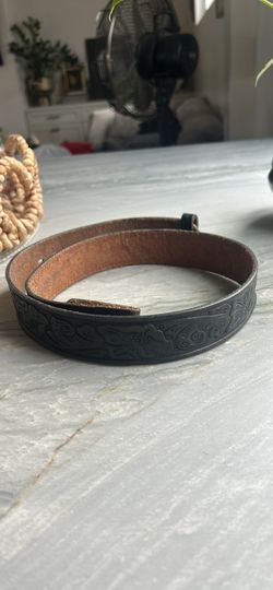 Vintage Detailed Black Leather Belt